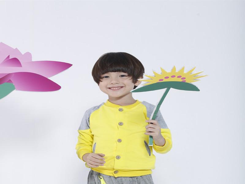 蘋(píng)果王子童裝