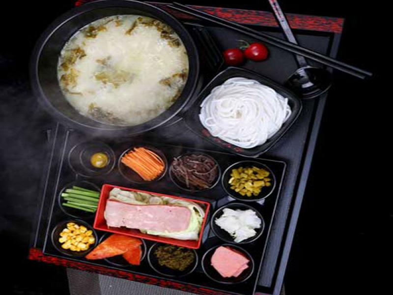 悅丫丫過(guò)橋米線