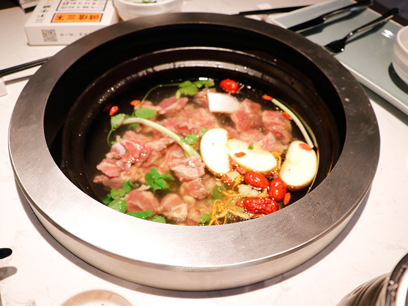 三不牛腩火鍋