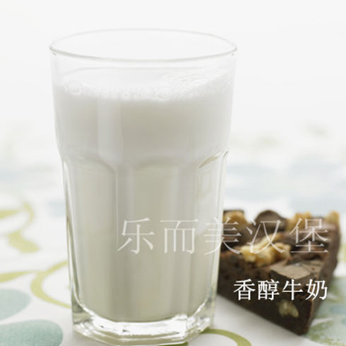 樂(lè)而美香醇牛奶