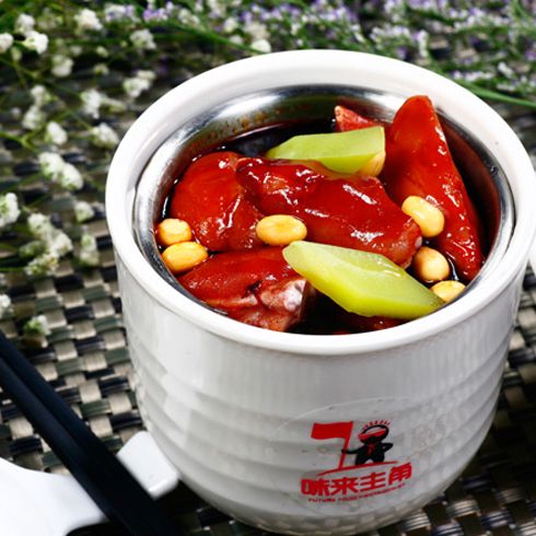 味來(lái)主角—黃豆豬手湯