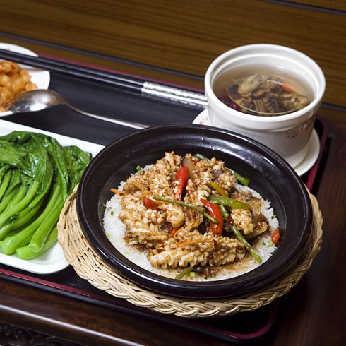 魷魚(yú)煲仔飯?zhí)撞?/>
                                        <span>魷魚(yú)煲仔飯?zhí)撞?/span>
                                    </li>
                                </ul>
                                <div   id=