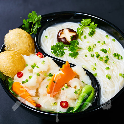 廳外魚(yú)皇江湖魚(yú)面館-清湯魚(yú)粉